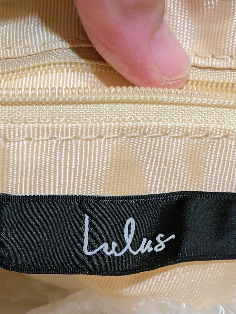 Lulus Woven Straw Tote Bag with Gold Chain Handles - Cream/Tan Color